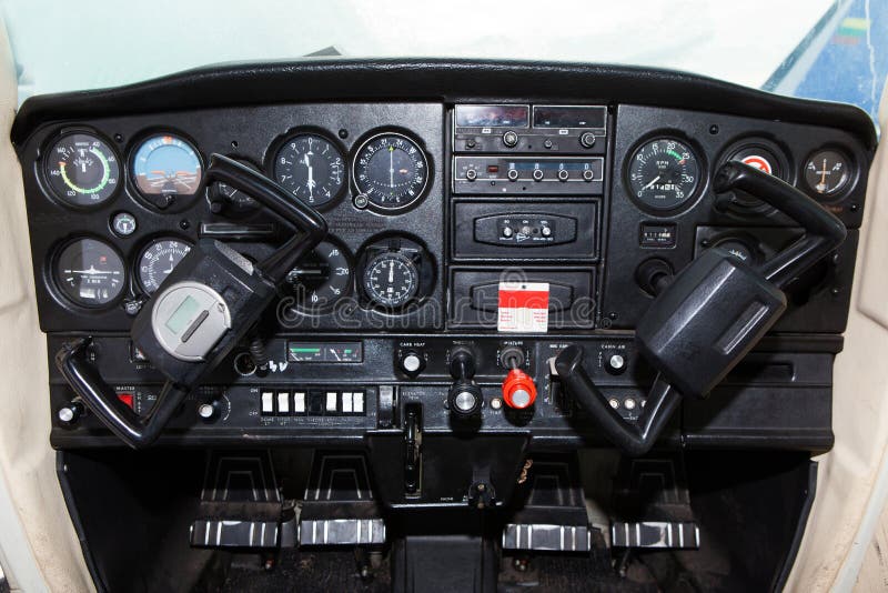 cessna 152 cockpit diagram