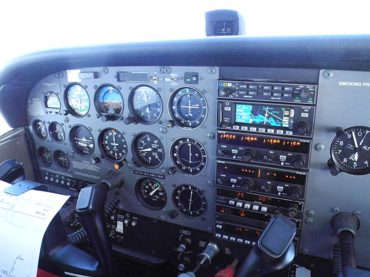 cessna 172 cockpit diagram