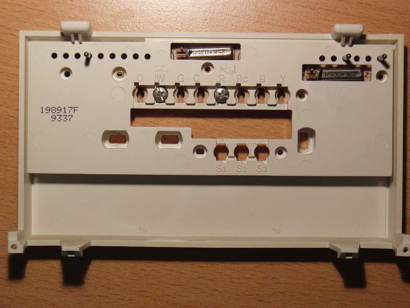 honeywell chronotherm iv plus wiring diagram