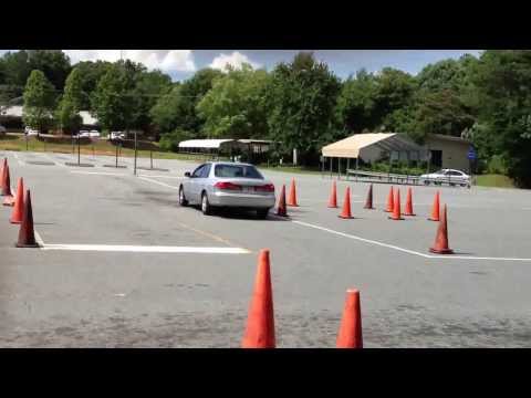 parallel parking diagram with cones