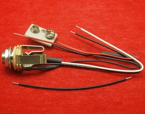 strat input jack wiring