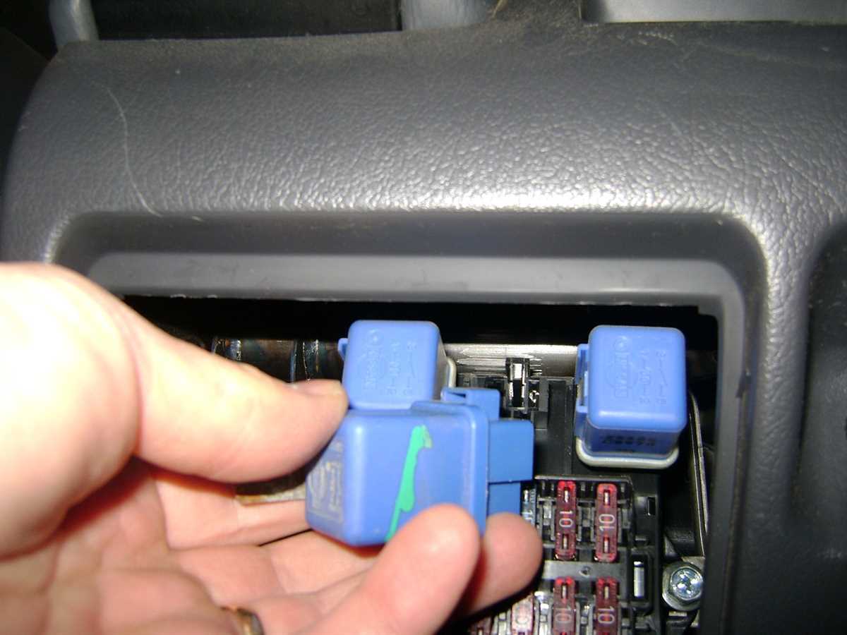 Replacing Fuses