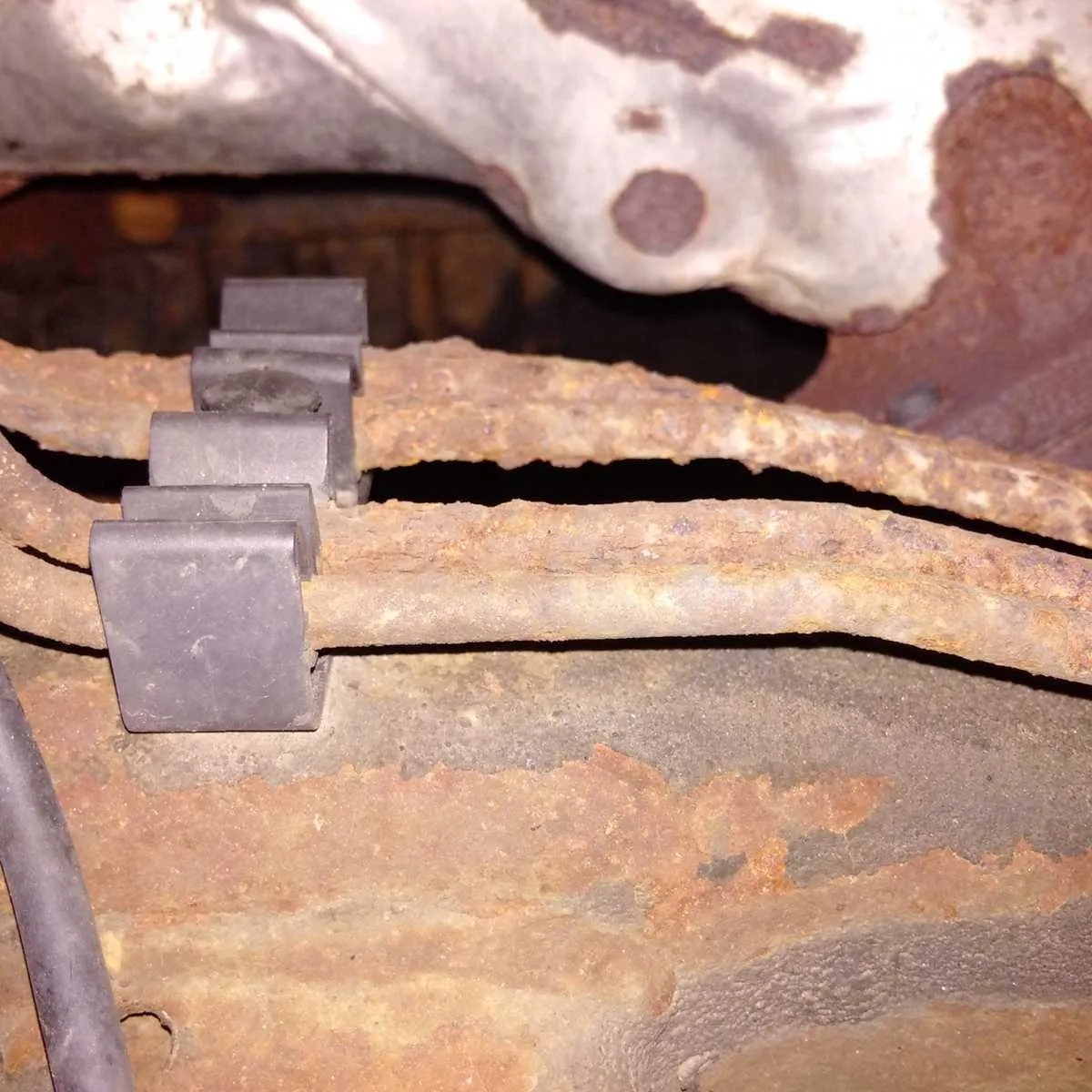 2004 silverado brake line diagram