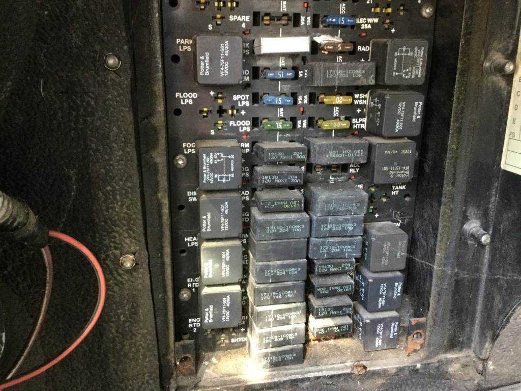 2012 kenworth t800 fuse panel diagram