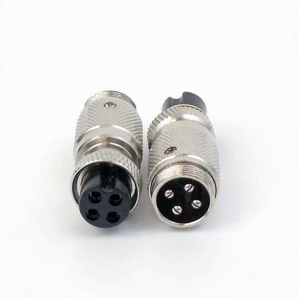 What are the different colors used in Cobra 4 pin mic wiring?